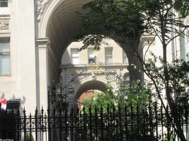Сдам 1-к квартиру у метро